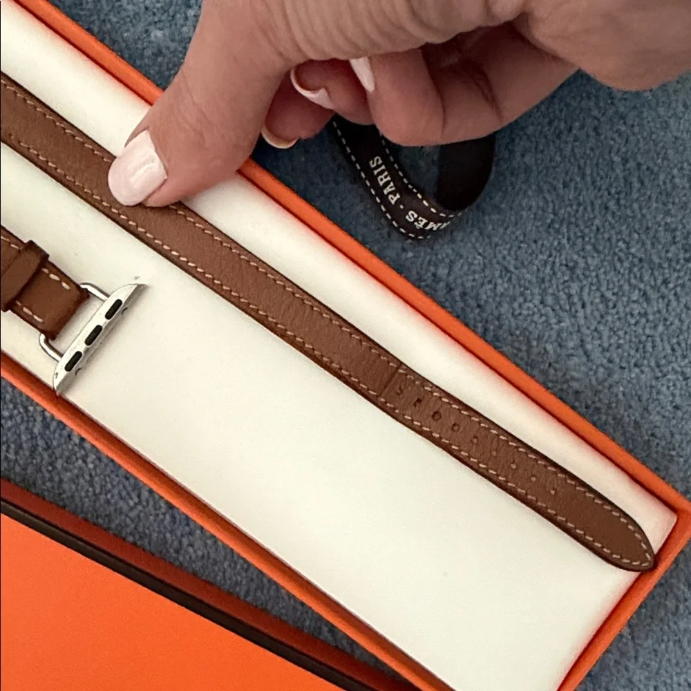 Apple Watch Hermès Attelage Brown Leather Double Tour Band 38 - Picture 5 of 6